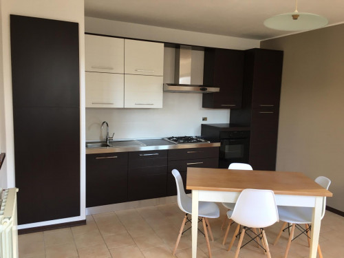 Vai alla scheda: Appartamento Affitto Luino